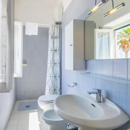 Harbour By Interhome *